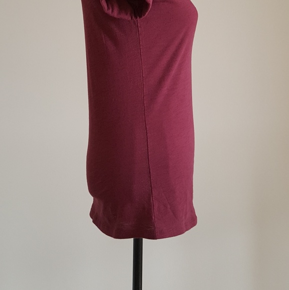 dELiA*s - V-neck - Picture 4 of 7